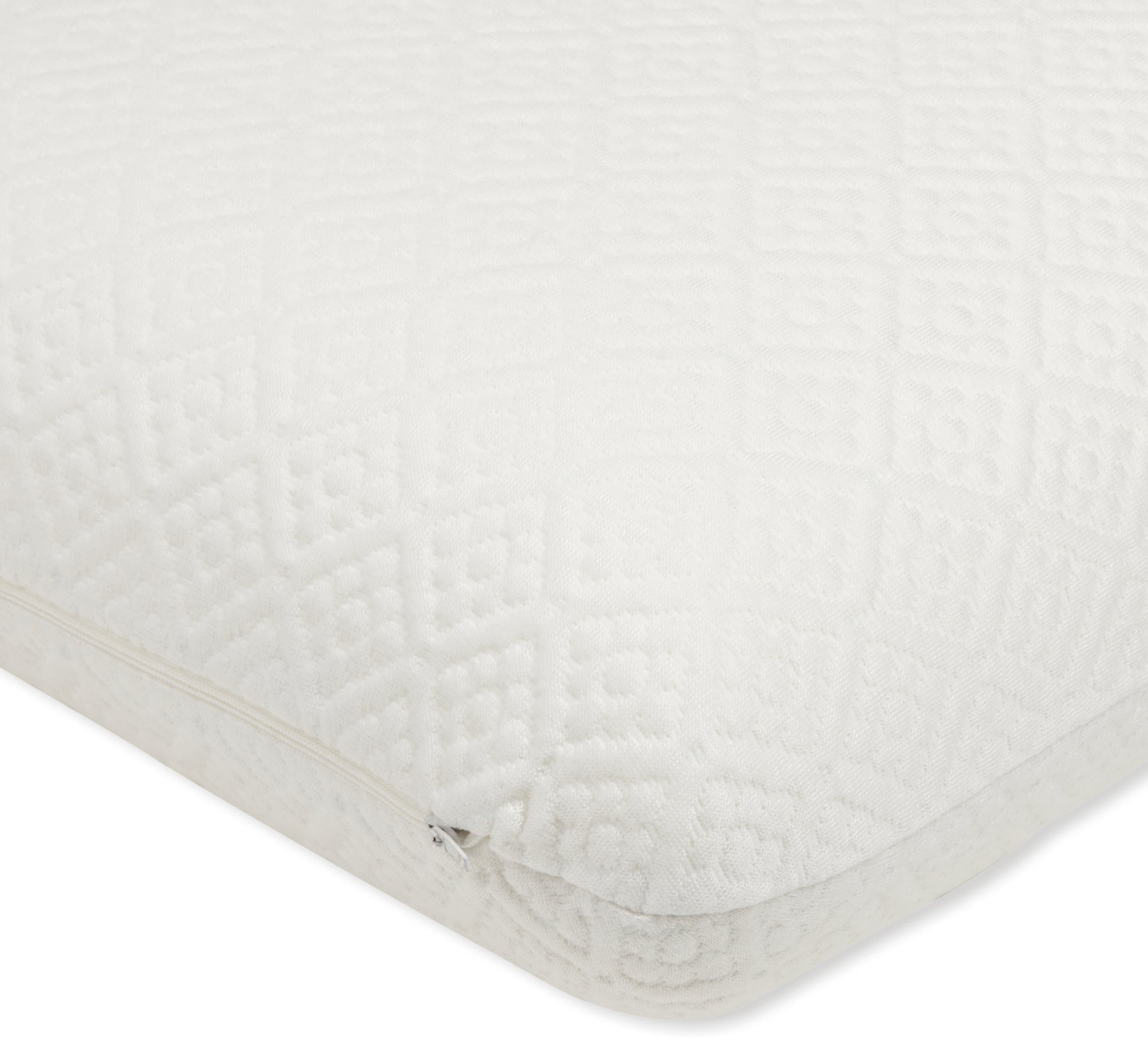 Pinzon Gel Top Memory Foam Cooling Pillow