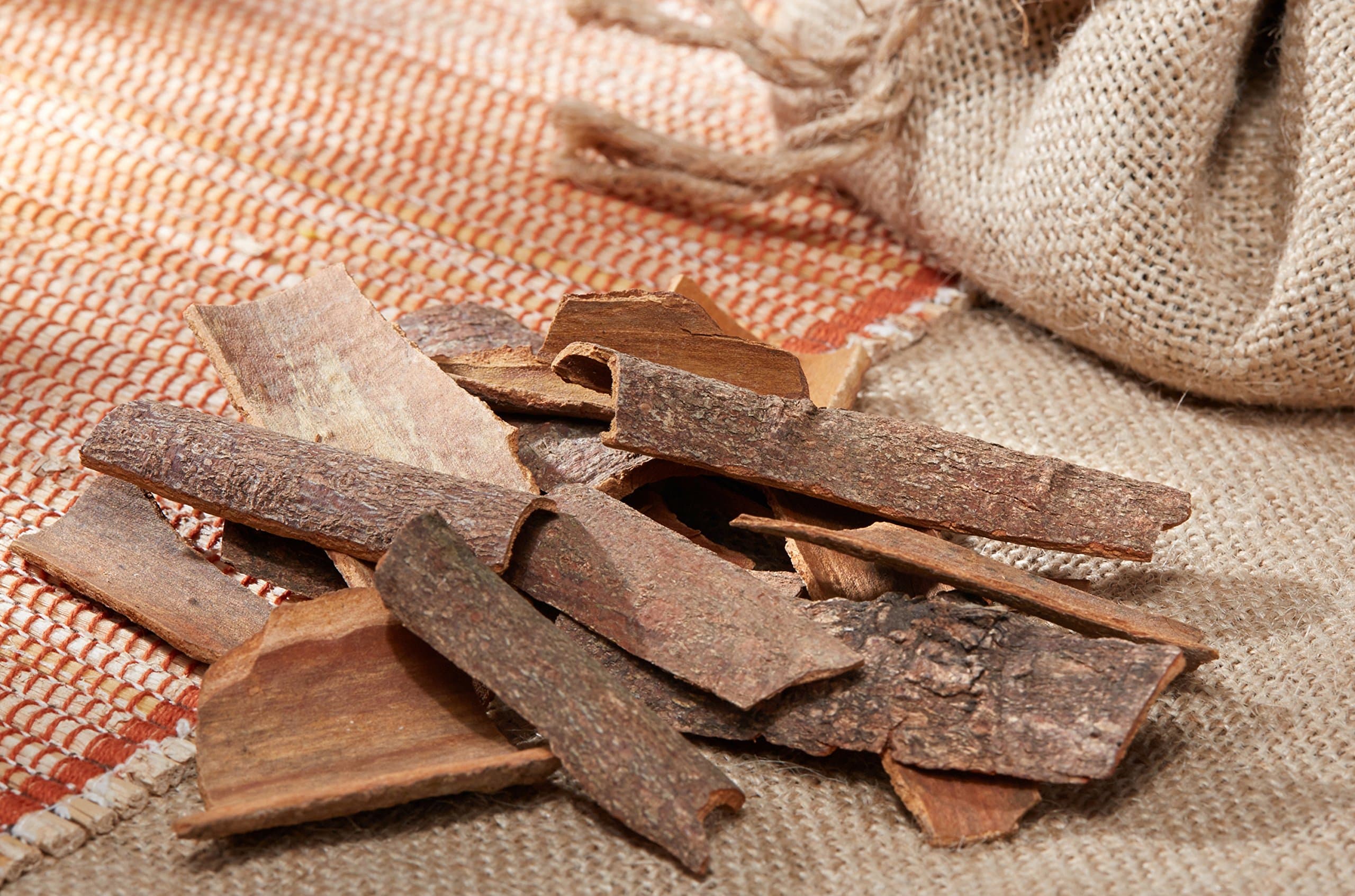 Amazon Brand - Vedaka Whole Cassia